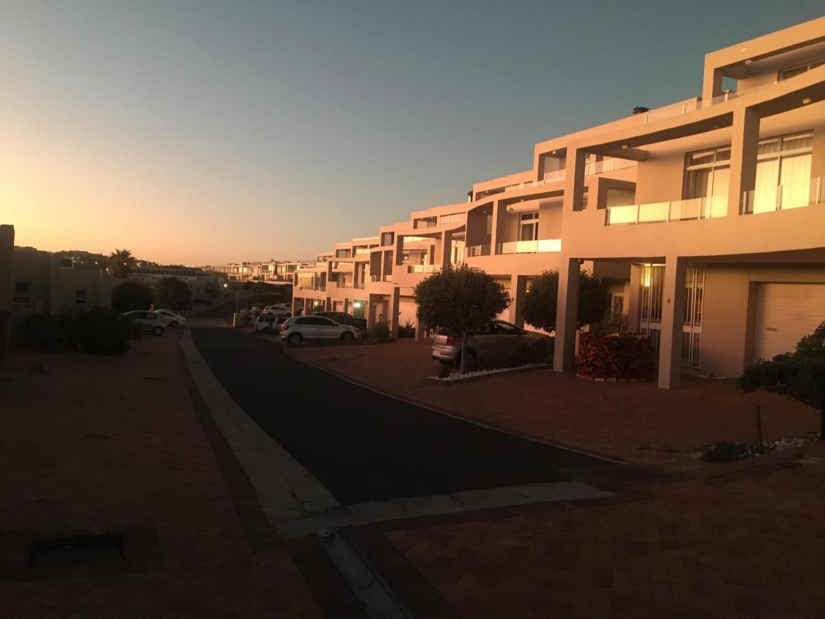 2Whitewaters Bloubergstrand Homestay 외부 사진